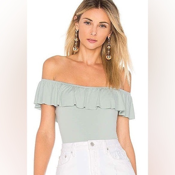 NWT  By The Way x revolve Off the Shoulder Ruffle Cecile Bodysuit in Sage Small - Picture 1 of 10